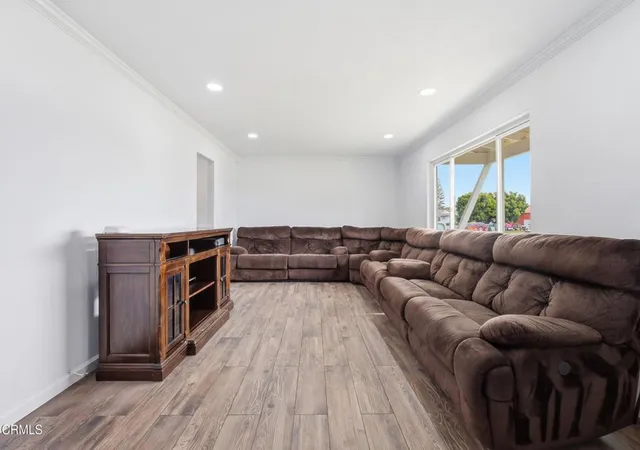 26th image of 259 Vanderbilt Dr, Oxnard, CA 93036 | MLS# V1-36410