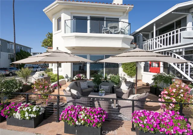 2nd image of 300 S Bay Front, Newport Beach, CA 92662 | MLS# NP26104573