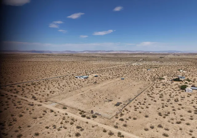8th image of 971 Center, Joshua Tree, CA 92252 | MLS# 219147875DA