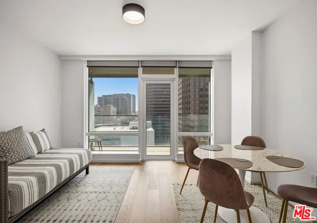 1st image of 877 Francisco St #1119, Los Angeles, CA 90017 | MLS# 26833989
