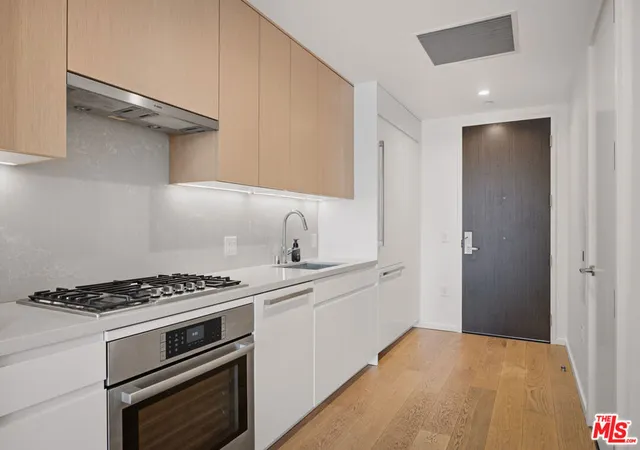4th image of 877 Francisco St #1119, Los Angeles, CA 90017 | MLS# 26833989