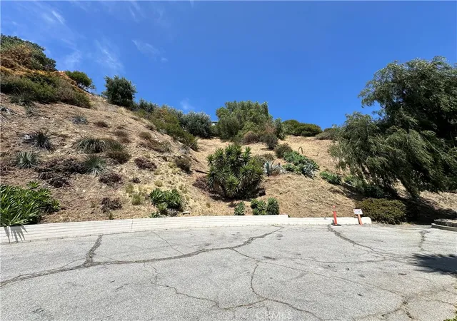 Photo 3 of Land for sale at 0 Loma Vista St, Glendale, CA 91208 | MLS# GD26104964 | Listing updated on 2026-08-05