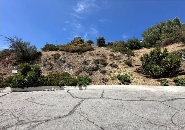 Photo 3 of Land for sale at 0 Loma Vista St, Glendale, CA 91208 | MLS# GD26104964 | Listing updated on 2026-08-05