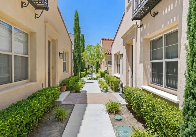 Homes for sale in Santa Clarita, CA | 21730 Bene, Santa Clarita, CA 91350 | MLS# SR26105074
