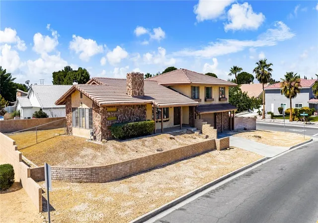 Homes for sale in Victorville, CA | 18565 Kalin Ranch Rd, Victorville, CA 92395 | MLS# PW26103448