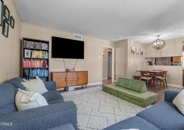 4th image of 1124 W Calle Del Sol, Azusa, CA 91702