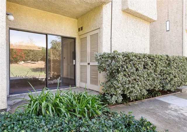 Homes for sale in Agoura Hills, CA | 5738 Skyview Way, Agoura Hills, CA 91301 | Houzeo