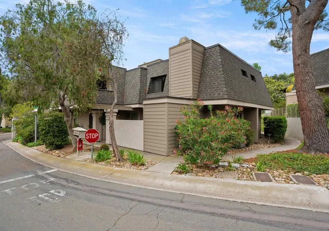 2nd image of 4285 Caminito Pintoresco, San Diego, CA 92108 | MLS# 260011669SD