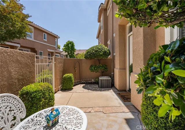 4th image of 25554 Schubert #C, Stevenson Ranch, CA 91381 | MLS# SR26102632