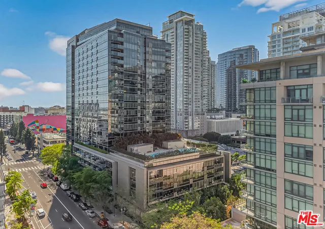 1st image of 1155 S Grand Ave #915, Los Angeles, CA 90015 | MLS# 26834157