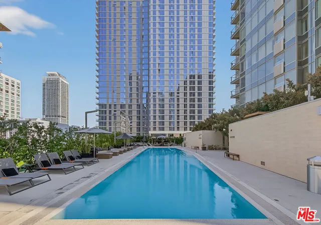 33rd image of 1155 S Grand Ave #915, Los Angeles, CA 90015 | MLS# 26834157