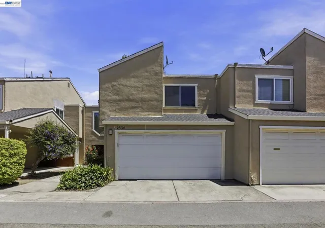 Homes for sale in Hayward, CA | 27720 Persimmon Dr, Hayward, CA 94544 | MLS# 41134720