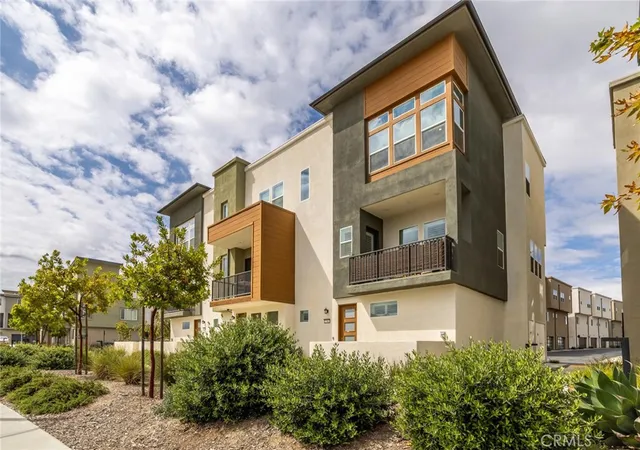 Homes for sale in Valencia, CA | 27562 Sparrow Ct, Valencia, CA 91381 | MLS# SR26105230