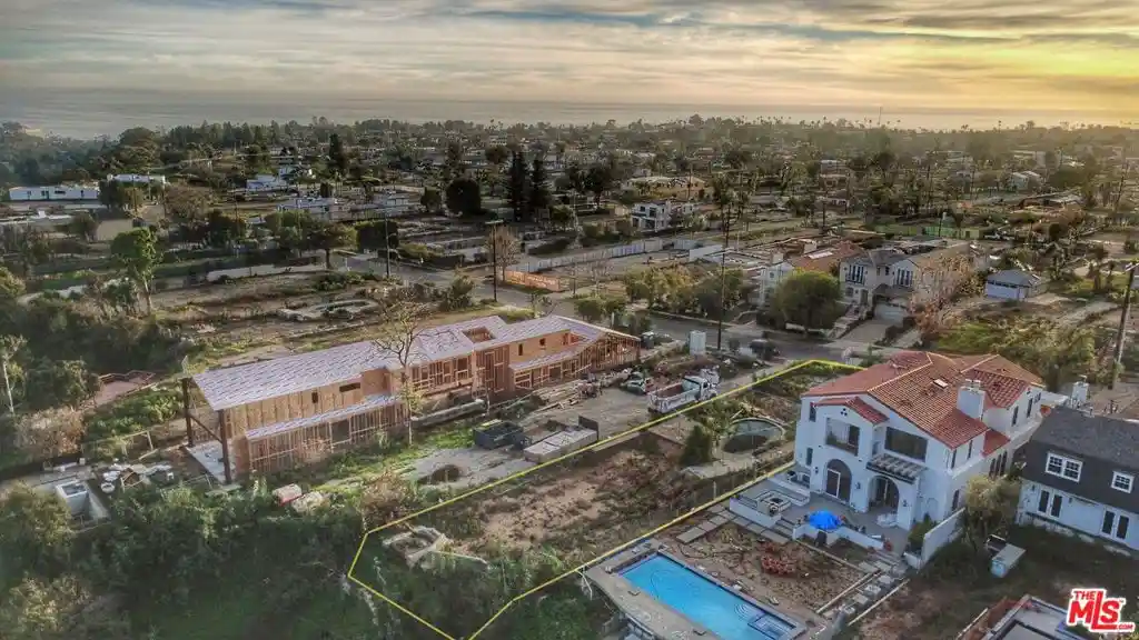 Photo 1 of Land for sale at 1028 Chautauqua Blvd, Pacific Palisades, CA 90272 | MLS# 26833815 | Listing updated on 2026-10-13