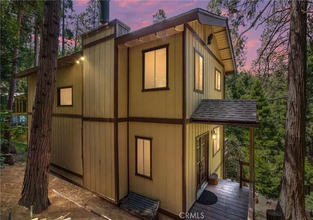 Homes for sale in Crestline, CA | 24379 Horst, Crestline, CA 92325 | MLS# IG26103377
