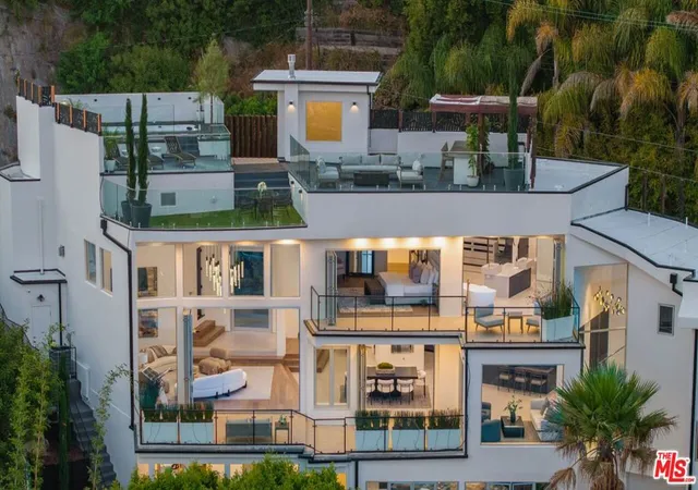 40th image of 9270 Kinglet Dr, Los Angeles, CA 90069 | MLS# 26833003