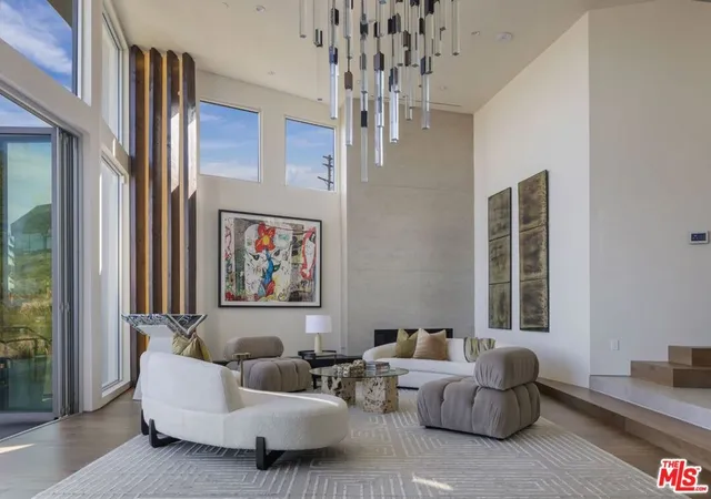 5th image of 9270 Kinglet Dr, Los Angeles, CA 90069 | MLS# 26833003