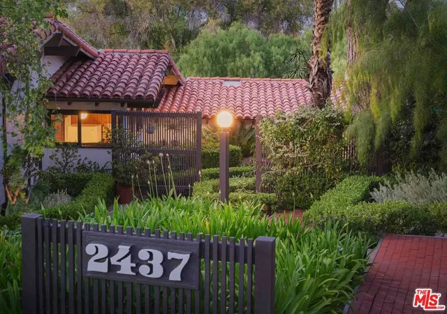 Homes for sale in Palos Verdes Estates, CA | 2437 Via Sonoma, Palos Verdes Estates, CA 90274 | MLS# 26833849