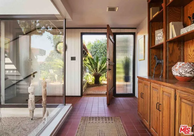 Homes for sale in Palos Verdes Estates, CA | 2437 Via Sonoma, Palos Verdes Estates, CA 90274 | MLS# 26833849