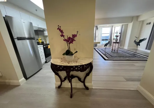 Photo 3 of Condo for sale at 988 Franklin St #1111, Oakland, CA 94607 | MLS# 41134729 | Listing updated on 2026-10-02