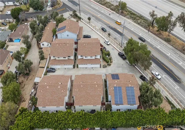 Homes for sale in Sylmar, CA | 14552 Foothill, Sylmar, CA 91342 | Houzeo
