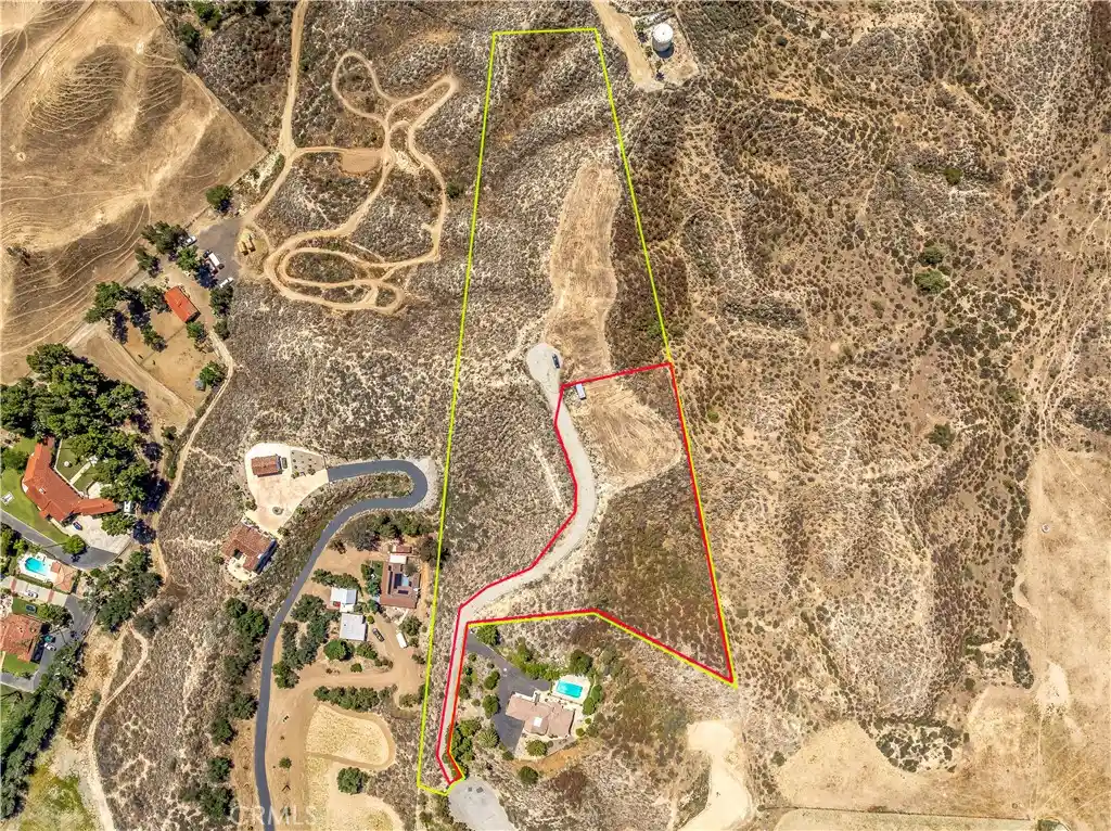 Photo 1 of Land for sale at 4020 Charlton Ave, Hemet, CA 92544 | MLS# SW26098445 | Listing updated on 2026-10-15