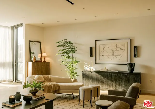 2nd image of 702 N Doheny Dr #PH4, West Hollywood, CA 90069 | MLS# 26831167