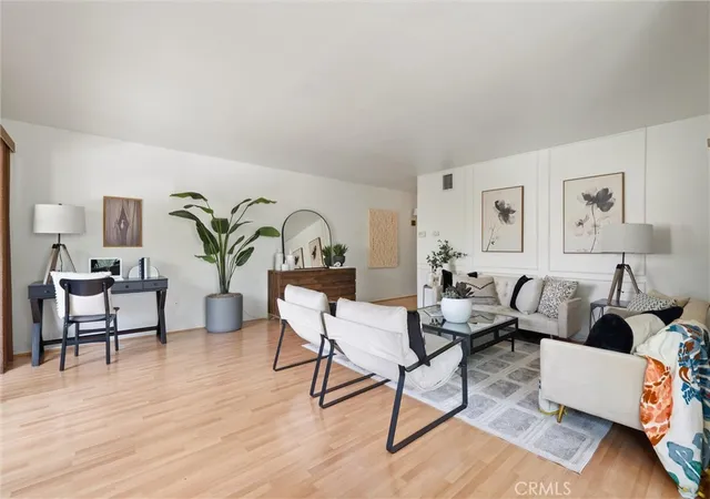 Homes for sale in Long Beach, CA | 372 Carroll E, Long Beach, CA 90814