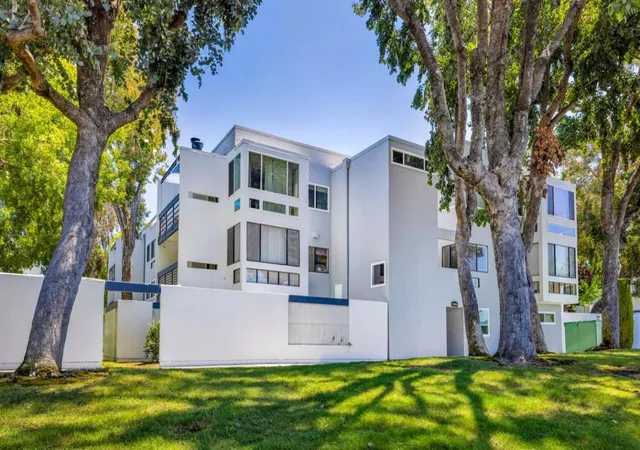 1st image of 1033 Shell Blvd #7, Foster City, CA 94404 | MLS# ML82047282