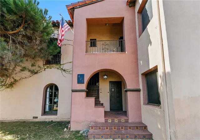 Photo 2 of Mansion for sale at 819 S Curson Ave, Los Angeles, CA 90036 | MLS# SR26102771 | Listing updated on 2026-05-18