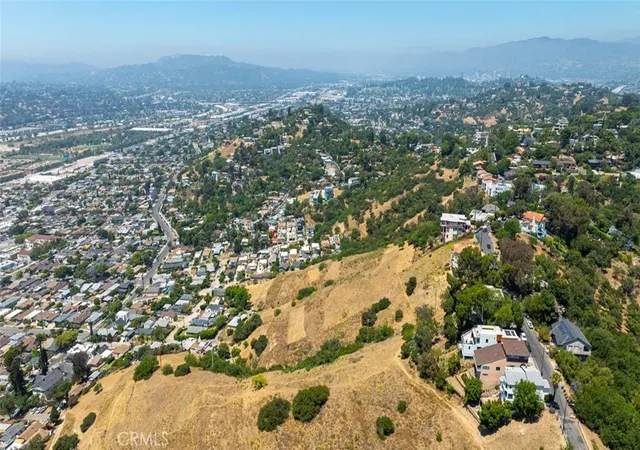 3rd image of 860 W Avenue 37, Mount Washington, CA 90065 | MLS# GD26105537