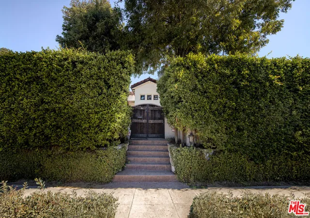 Photo 2 of Single family home for sale at 1000 S Citrus Ave, Los Angeles, CA 90019 | MLS# 26830749 | Listing updated on 2026-06-25