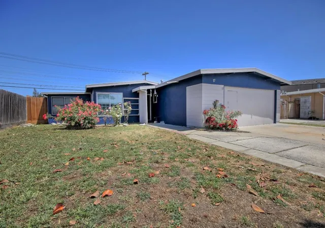 Homes for sale in Salinas, CA | 117 Magnolia Dr, Salinas, CA 93905 | MLS# ML82047291