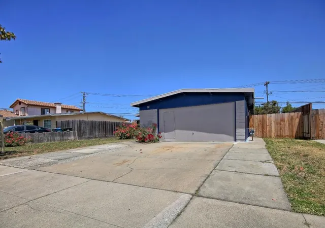 Homes for sale in Salinas, CA | 117 Magnolia Dr, Salinas, CA 93905 | MLS# ML82047291