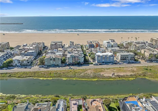 Homes for sale in Marina Del Rey, CA | 4600 Via Dolce, Marina Del Rey, CA 90292 | Houzeo