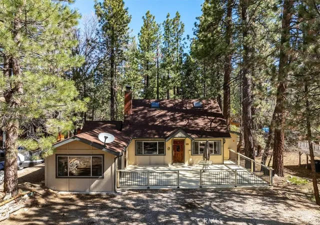 Photo 1 of Single family home for sale at 41490 Oak St, Big Bear Lake, CA 92315 | MLS# CV26105623 | Listing updated on 2026-09-05
