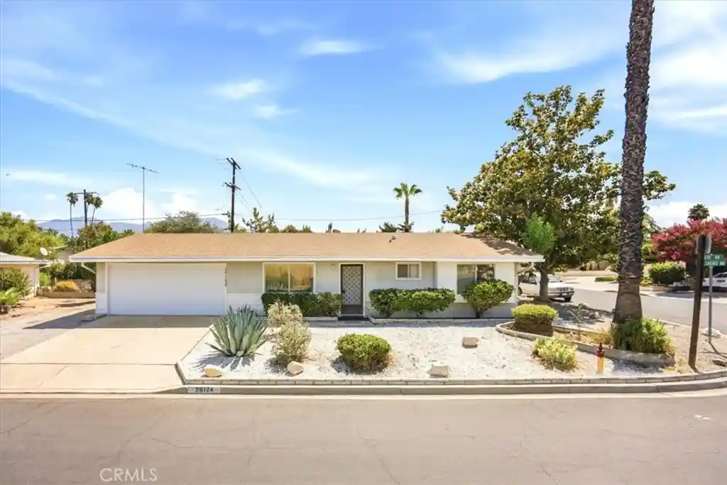 Photo 1 of Single family home for sale at 26124 New Chicago, Hemet, CA 92544 | MLS# IV26104157 | Listing updated on 2026-10-30