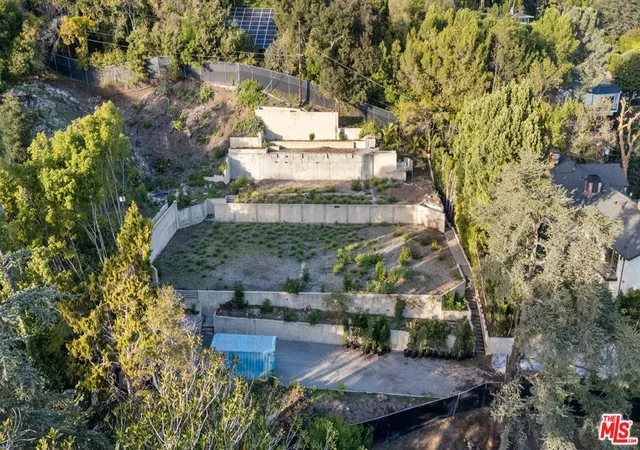 5th image of 1185 Angelo Dr, Beverly Hills, CA 90210 | MLS# 26834437