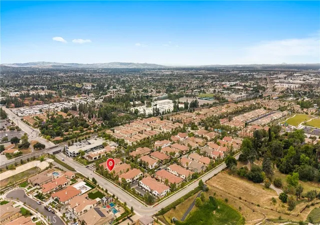 2nd image of 875 E Mountain Wy, Azusa, CA 91702