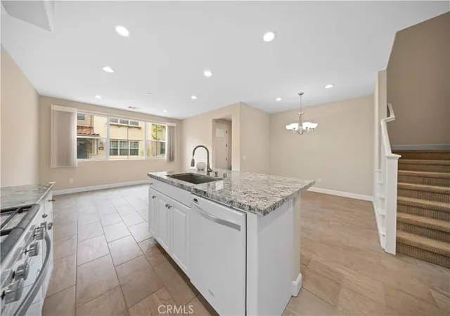 2nd image of 875 E Mountain Wy #C, Azusa, CA 91702 | MLS# AR26105697