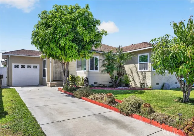 Homes for sale in Pico Rivera, CA | 7747 Crossway Dr, Pico Rivera, CA 90660 | MLS# DW26105715