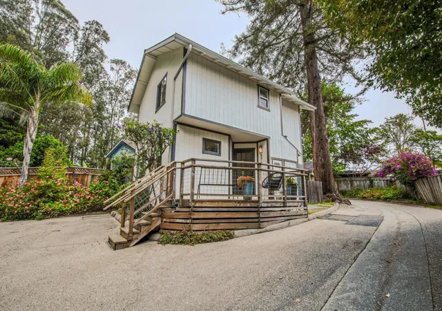 Homes for sale in Santa Cruz, CA | 572 Palisades, Santa Cruz, CA 95062 | MLS# ML82047324