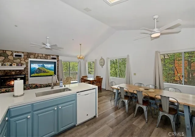 4th image of 1023 Pintail Cir, Lake Arrowhead, CA 92352 | MLS# IG26105259
