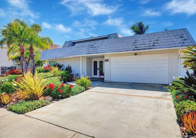 Homes for sale in Rancho Santa Fe, CA | 15969 Via De Las Palmas, Rancho Santa Fe, CA 92091 | MLS# 260011777SD