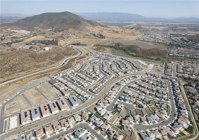 53rd image of 33067 Chartreuse, Winchester, CA 92596 | MLS# SW26105878