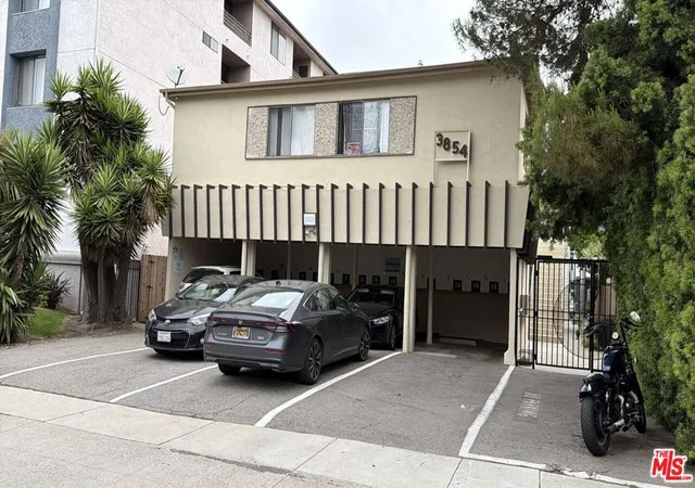 Homes for sale in Culver City, CA | 3854 Mentone Ave, Culver City, CA 90232 | MLS# 26752401