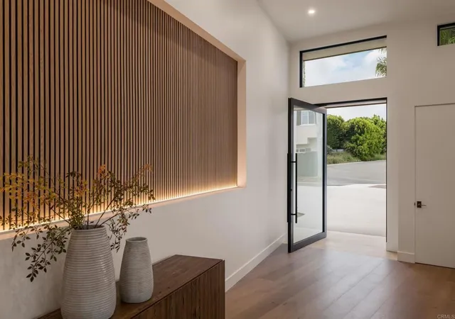3rd image of 603 N Cedros Ave, Solana Beach, CA 92075 | MLS# NDP2604712