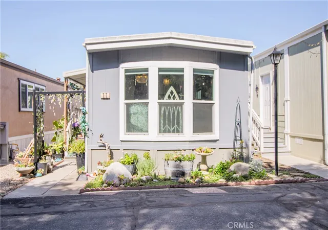 Photo 2 of Manufactured home for sale at 9097 N Ventura Ave #11, Ventura, CA 93001 | MLS# SR26105871 | Listing updated on 2026-09-12