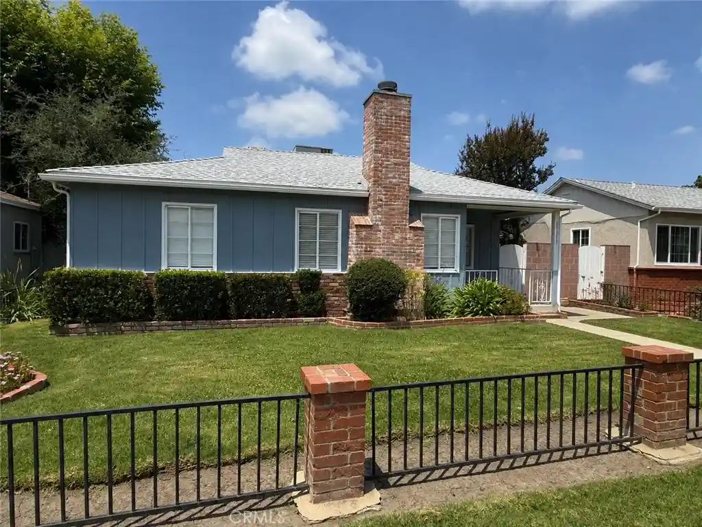 Single family home for sale at 5417 Bevis Ave, Sherman Oaks, CA 91411 | MLS# SR26105891