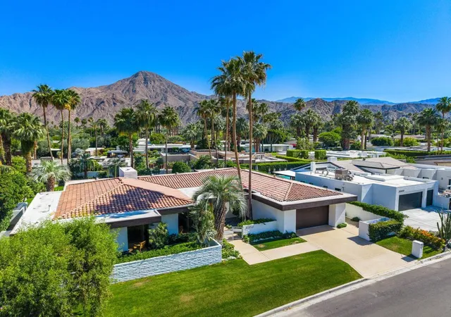 Photo 3 of Single family home for sale at 45580 Cielito Dr, Indian Wells, CA 92210 | MLS# 219147923DA | Listing updated on 2026-10-07